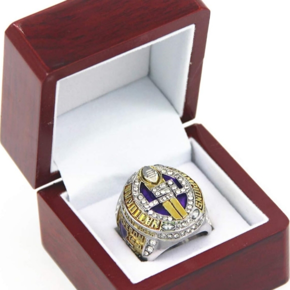 BRAND NEW SIZE 11 MENS LSU TIGERS 2019 CHAMPIONSHIP FOOTBALL RING WITH BLACK BOX - Picture 4 of 6